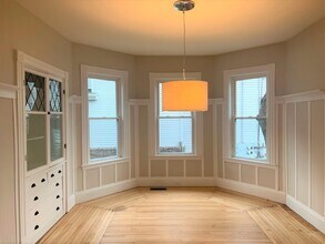 22 Kidder Ave, Unit 2 in Somerville, MA - Foto de edificio - Building Photo