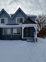 2295 Kendall St in Detroit, MI - Building Photo