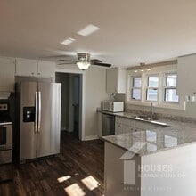 250 Kirkland Ave in Landrum, SC - Building Photo - Building Photo