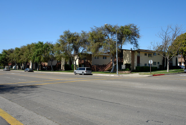 Ocean Avenue Apartments in Lompoc, CA - Building Photo - Building Photo