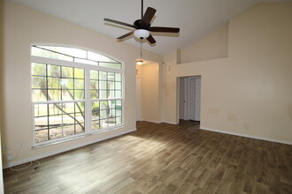 2073 SW Capeador St in Port St. Lucie, FL - Building Photo - Building Photo