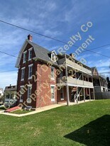 362 W Broadway in Red Lion, PA - Building Photo