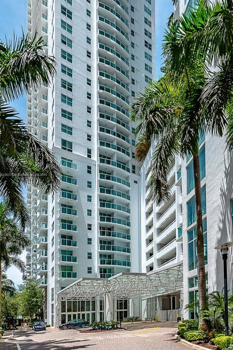 41 SE 5th St, Unit 1507 in Miami, FL - Foto de edificio