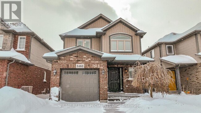 8460 Kelsey Cres in Niagara Falls, ON - Building Photo - Building Photo