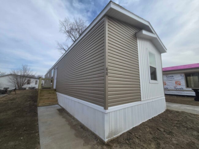 3510 N 9th St in Carter Lake, IA - Building Photo - Building Photo