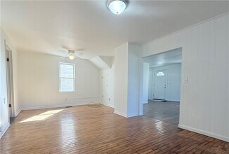 408 Oak St in Elmira, NY - Foto de edificio - Building Photo