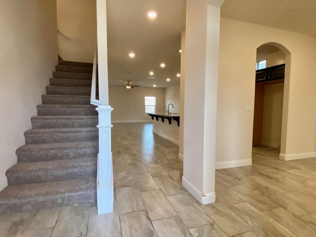 4145 Alamos Ave in Clovis, CA - Building Photo - Building Photo
