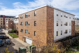 301 S Livingston St in Madison, WI - Foto de edificio - Building Photo