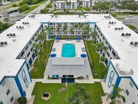 350 79th Ave N in St. Petersburg, FL - Building Photo