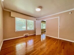 2396 Lavista Rd in Atlanta, GA - Building Photo - Building Photo