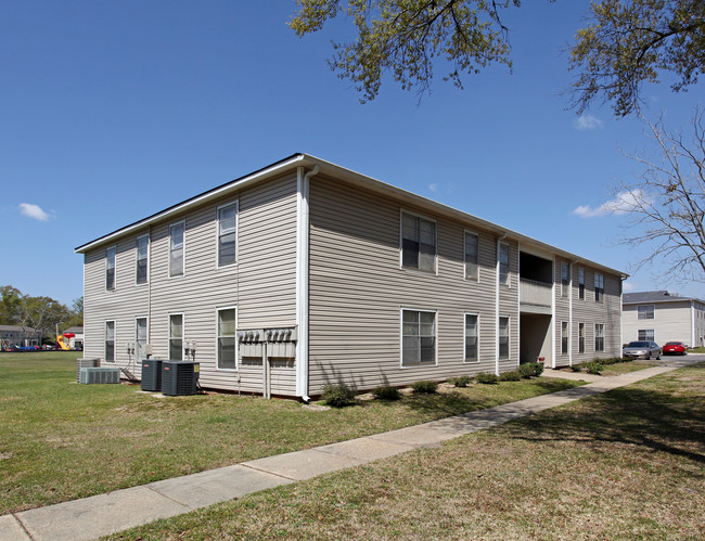 Claiborne Arms Apartments