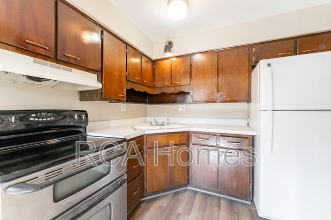 property at 5903 W Morris St