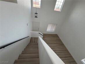 7383 W Diablo Dr in Las Vegas, NV - Building Photo - Building Photo