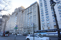 128 Central Park S in New York, NY - Foto de edificio - Building Photo