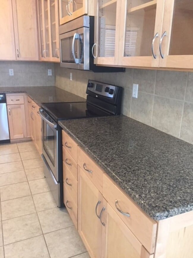 6225 W 22nd Ct in Lawrence, KS - Building Photo - Building Photo