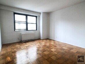 East 89 Street in New York, NY - Building Photo - Building Photo