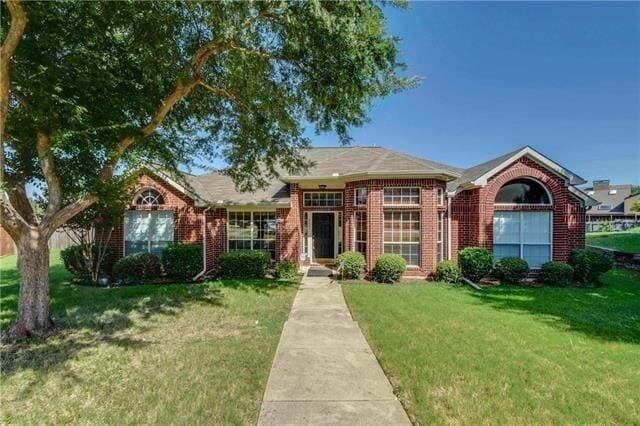 2421 Princess Ct