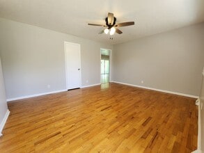 1528 S Catalina Ave in Springfield, MO - Building Photo - Building Photo