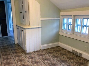 703 Spencer St NE in Grand Rapids, MI - Building Photo - Building Photo