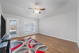 4032 Bravo Ranch Rd in Waco, TX - Building Photo - Building Photo