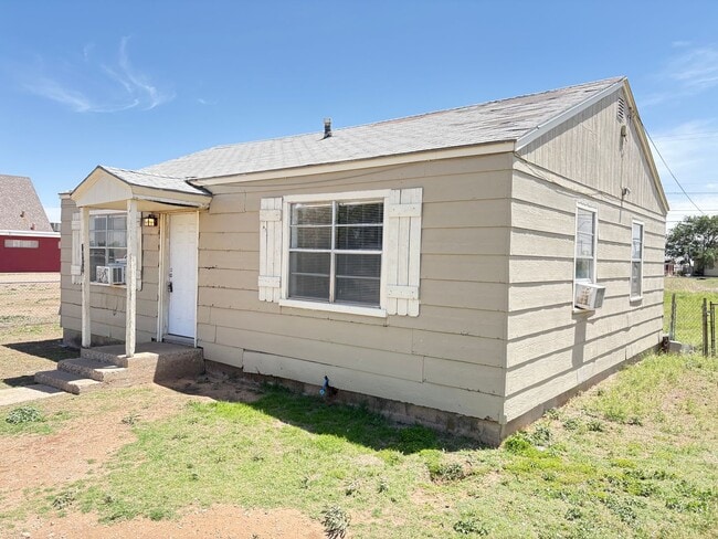 1704 E 29th St in Lubbock, TX - Building Photo - Building Photo
