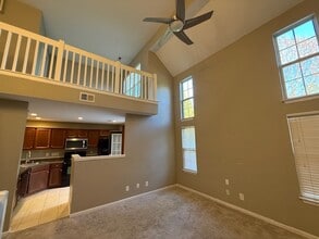 853 Jarman Dr in Jamestown, NC - Building Photo - Building Photo