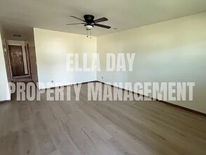 3120 N Applewood Dr in Wichita, KS - Building Photo - Building Photo