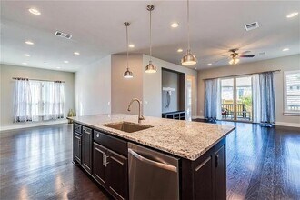 11016 Cut Plains Loop in Austin, TX - Building Photo - Building Photo