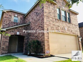 6527 San Miguel Way in Converse, TX - Building Photo