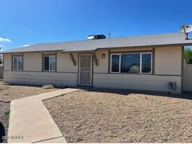 14017 N 48th Ave in Glendale, AZ - Building Photo