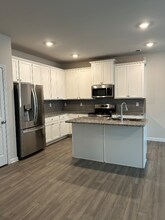 4958 Elm Brook Dr in Atlanta, GA - Building Photo - Building Photo