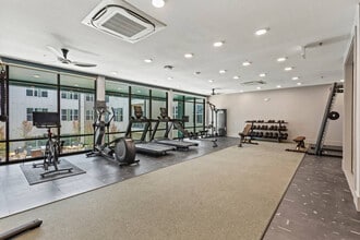 596 W 9th St in Dallas, TX - Building Photo - Building Photo