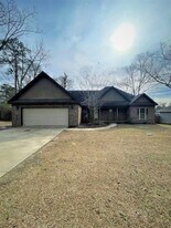 316 Alberta St in Enterprise, AL - Building Photo