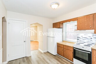 3316 Robinet Dr in Cincinnati, OH - Building Photo - Building Photo