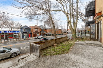1252 Davenport Rd in Toronto, ON - Building Photo - Building Photo