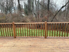 5 Howes Ct in Ridgefield, CT - Building Photo - Building Photo