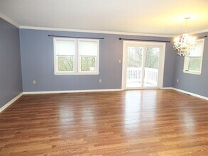 932 Orchard St in Akron, PA - Building Photo - Building Photo