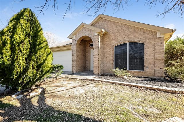 6209 Brookfall Dr in Arlington, TX - Building Photo