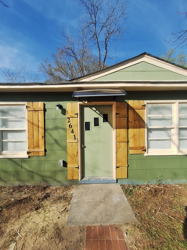 2641 Leone Dr N in Macon, GA - Foto de edificio - Building Photo