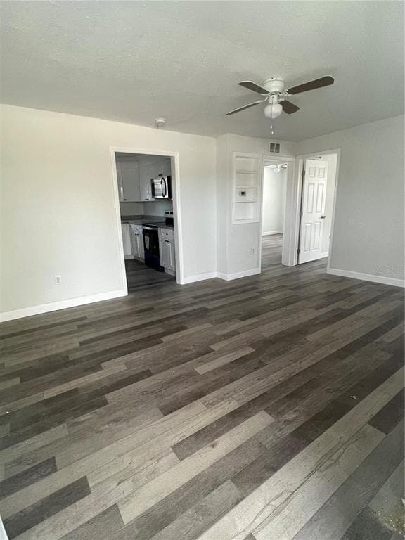 1407 N Betty Ln in Clearwater, FL - Building Photo - Building Photo