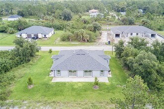 805 W 12th St in Lehigh Acres, FL - Building Photo - Building Photo