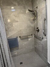 10302 141st St Ct E in Puyallup, WA - Foto de edificio - Building Photo