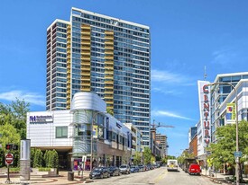 1720 Maple Ave in Evanston, IL - Building Photo