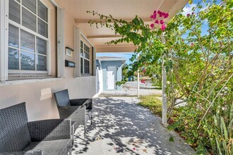 709 SW 7th Ave in Hallandale Beach, FL - Building Photo - Building Photo