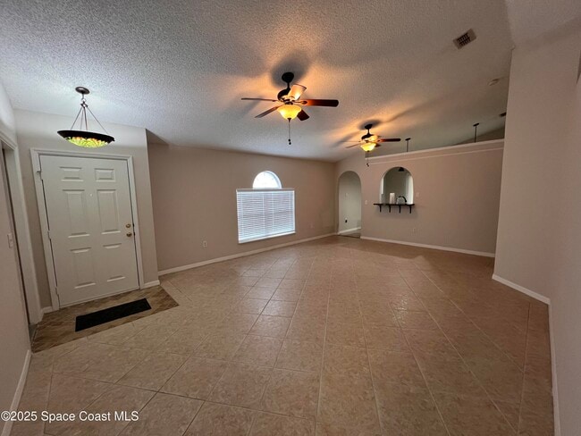 2245 Redwood Cir in Palm Bay, FL - Building Photo - Building Photo