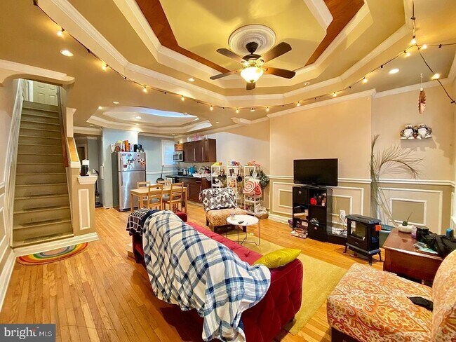 property at 2021 N Gratz St