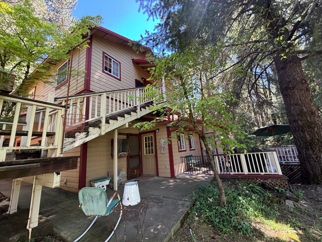 property at 5030 Newtown Rd