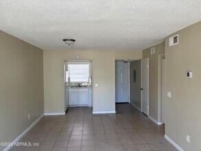 1515 Pullen Rd in Jacksonville, FL - Building Photo - Building Photo
