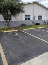 1845 NW 55th Ave, Unit 1 in Lauderhill, FL - Building Photo - Building Photo