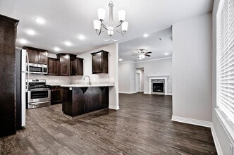 3405 SW Elm Manor Ave in Bentonville, AR - Building Photo - Building Photo